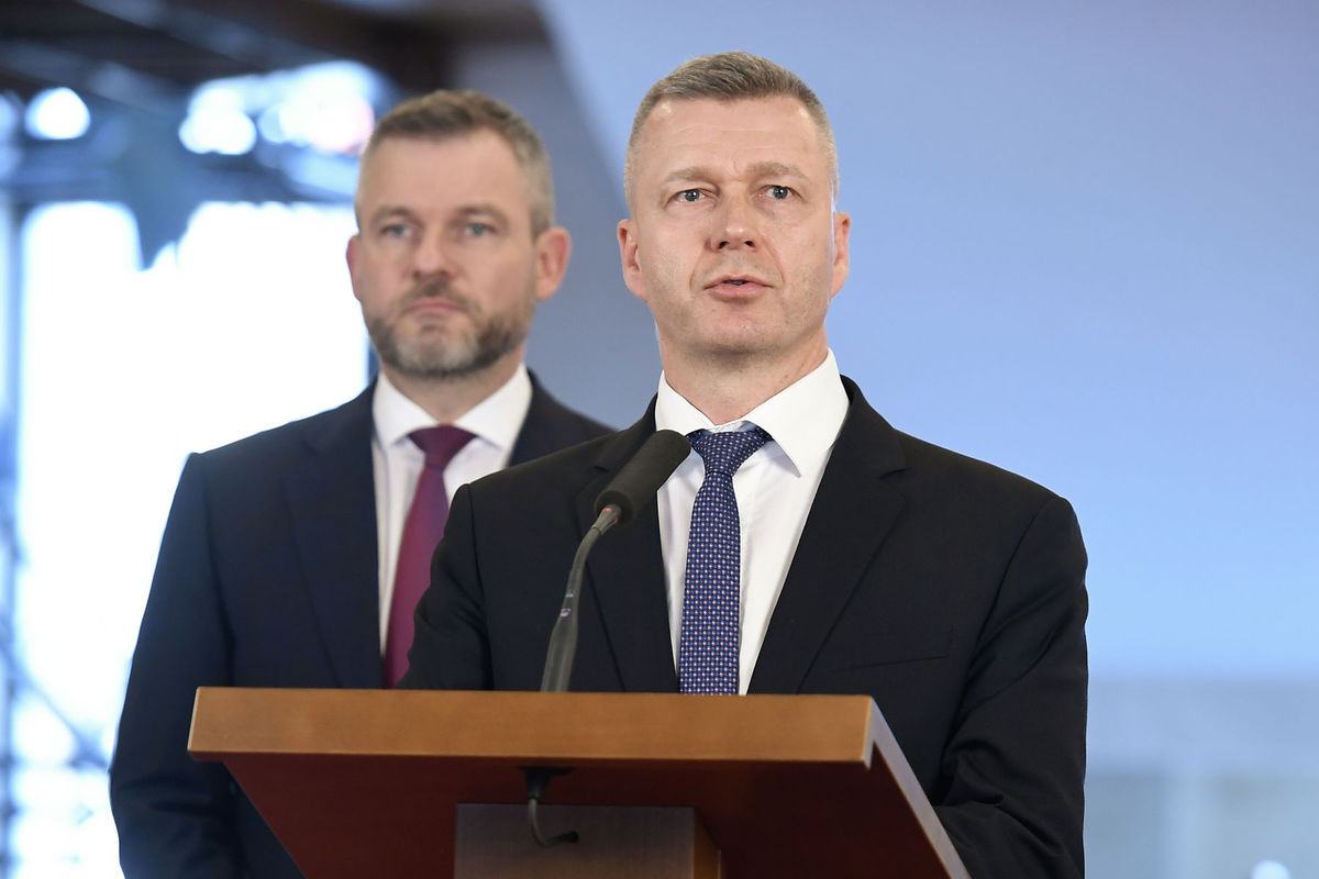 SR voľby24 prezident Forró Pellegrini podpora BAX