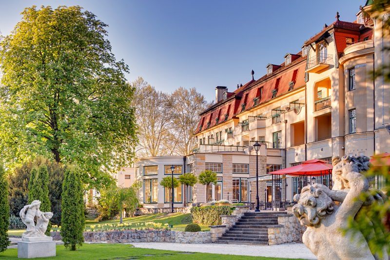 Thermia Palace na Kúpeľnom ostrove v Piešťanoch.