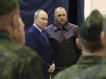 ONLINE: Putin: Rusko je slabšie ako NATO, vojna by nedávala zmysel. Stíhačiek F-16 sa nebojí