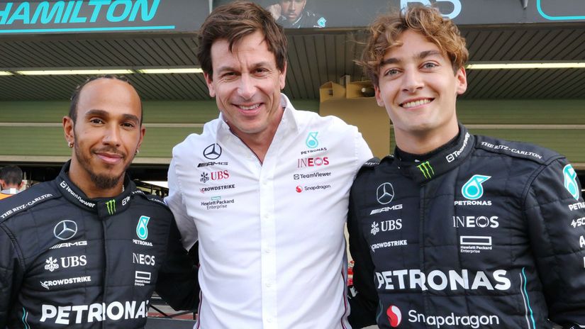 Lewis Hamilton, Toto Wolff, George Russell