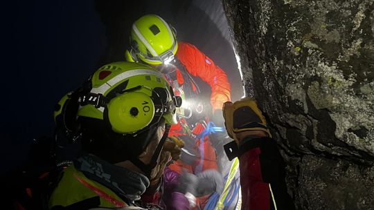 Telo bez známok života vytiahli z rokliny vo Vyšnokubínskych skalách