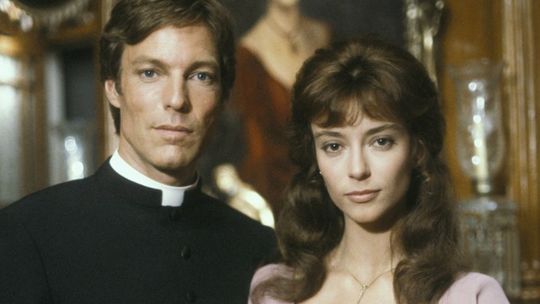 Herec Richard Chamberlain a herečka Rachel Ward...