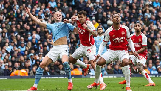 Haaland nenašiel recept na defenzívu Arsenalu, výsledok z Etihad Stadium využil Liverpool