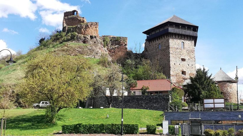 hrad, Fiľakovo