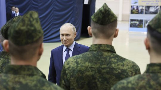 Putin: Rusko nemôže byť cieľom útokov islamistov, je príkladom medzináboženskej harmónie