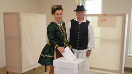 Členovia súboru ľudových tradícií...