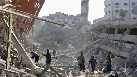 Izraelské bombardovanie zabilo vyše 60 členov jednej rodiny z Gazy