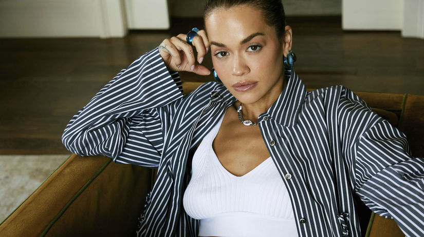 Speváčka Rita Ora pre promovaní albumu You & I.