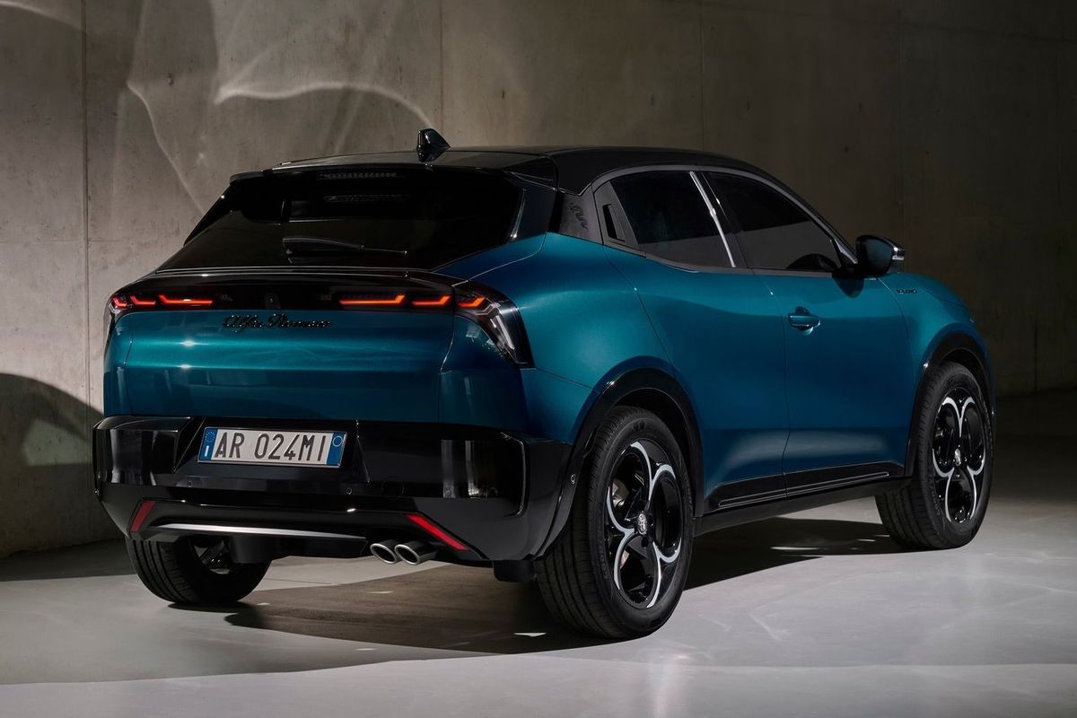 Dvojitý výfuk je jasným znamením, že Junior na...