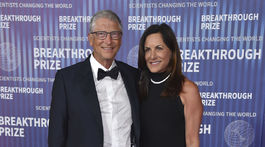 Bill Gates a jeho partnerka Paula Hurd