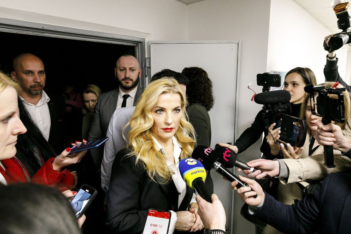 Ministerka kultúry Martina Šimkovičová odpovedá...