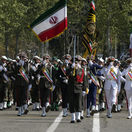 Irán Izrael prehliadka vojenská útok oslavy Raísí