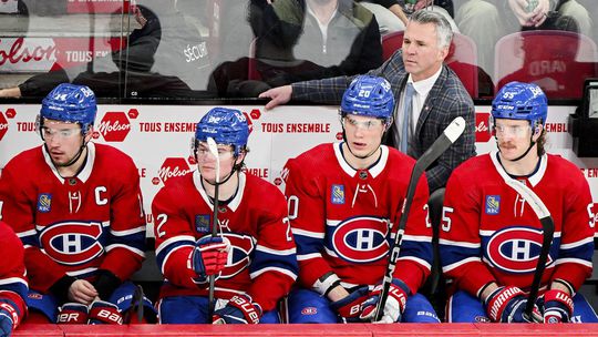 Síce bez postupu do play off, ale s progresom. Montreal predĺžil zmluvu s trénerom St. Louisom