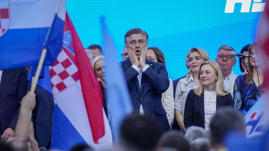Chorváti netradične v stredu rozhodujú o novom parlamente, krajine hrozí slovenská cesta