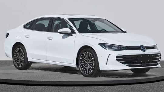 VW Passat Pro -  2024 Čína