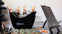 Atmosféra vo VIP Ploom Lounge na pražskom týždni módy. 