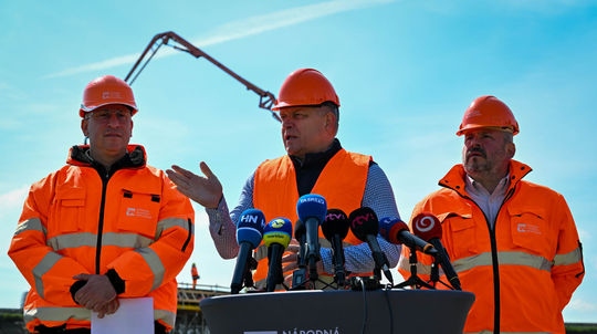 SR Bratislava Premiér Doprava Kontrolný Deň BAX