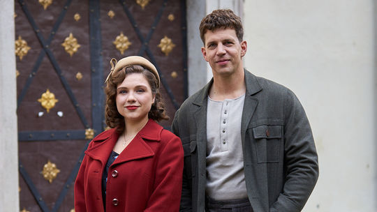 Herečka Lesana Krausková a herec Peter Pecha...