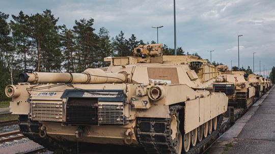 Americké tanky Abrams nestačia na ruské drony, Ukrajina ich stiahla z boja