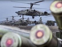 ONLINE: Operácia v samotnom srdci Ruska? Na letisku v Moskve bol zlikvidovaný viacúčelový vrtuľník Ka-32