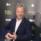 Herec Maroš Kramár.