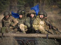 Utekajú Ukrajinci pred brannou povinnosťou za hranice? Ficova vláda stojí pred otázkou ich návratu do vlasti