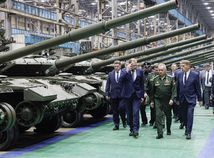 ONLINE: Šojgu nariadil zrýchliť a zväčšiť dodávky zbraní pre vojnu s Ukrajinou. Ruská rafinéria skončila v plameňoch