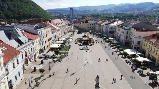Centrálne námestie v Banskej Bystrici. 