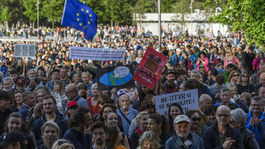 SR Bratislava PS protivládny protest BAX