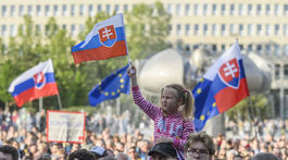 SR Bratislava PS protivládny protest BAX