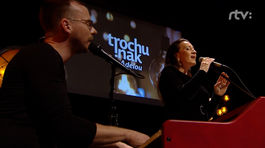 Trochu inak s Adelou, Katarína Koščová