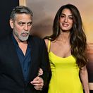 George Clooney  a jeho manželka Amal Clooney.