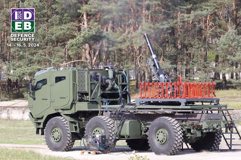 120 mm samohybný mínomet AM120