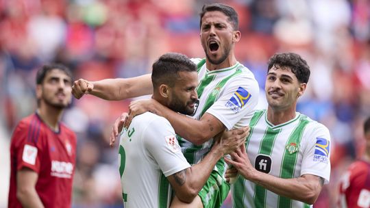Valencii sa vzdialila účasť v pohárovej Európe. Naopak, Real Betis je k nej blízko
