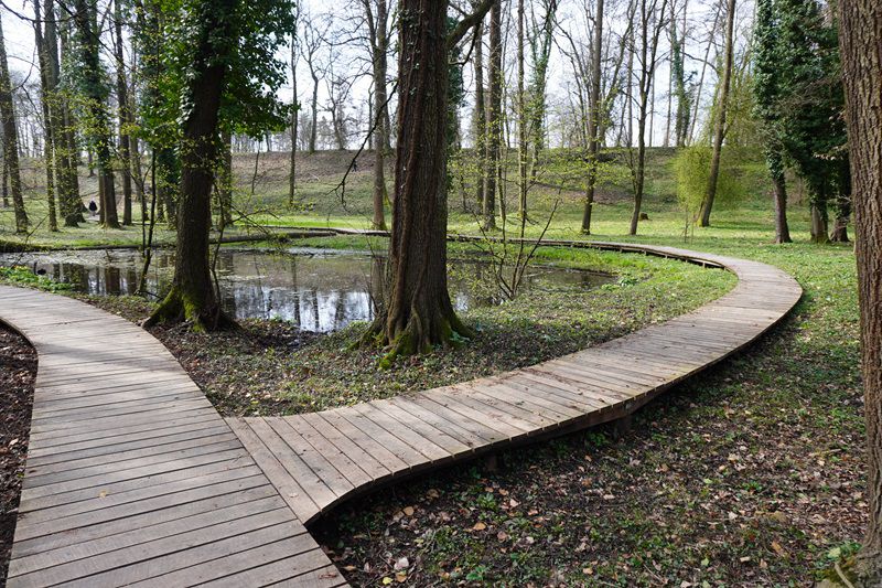 Park kaštieľa v Lednických Rovniach