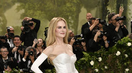 Herečka Nicole Kidman v pompéznej kreácii Balenciaga. 