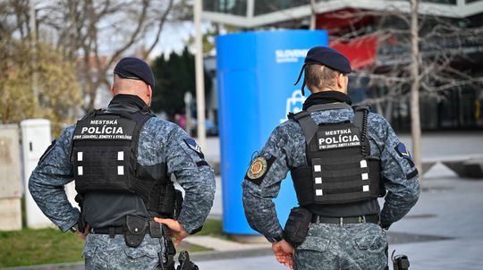 SR Bratislava polícia UK zásah vyhrážky...