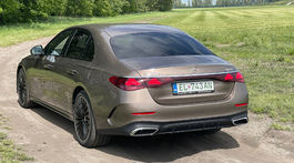 Mercedes-Benz E 300 de 4MATIC (2024)