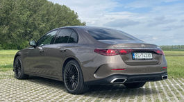 Mercedes-Benz E 300 de 4MATIC (2024)