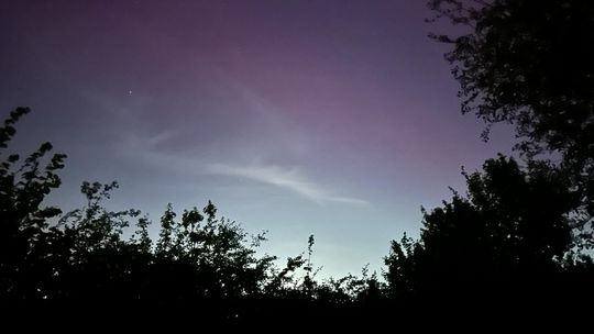 Polárna žiara nad Anglickom.