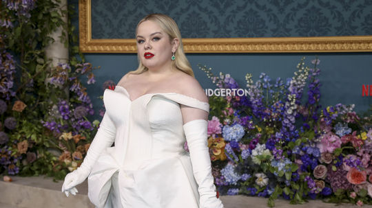 Herečka Nicola Coughlan na slávnostnej premiére...