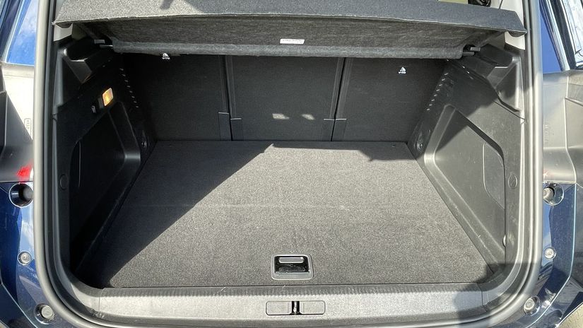 V kufri plug-in hybridnej verzie je o 100...