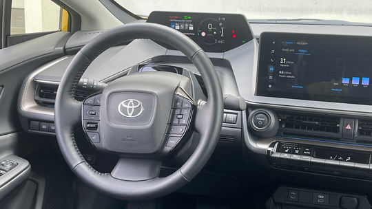 Toyota Prius 2,0 Plug-in Hybrid 223 Executive...