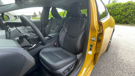 Toyota Prius 2,0 Plug-in Hybrid 223 Executive...