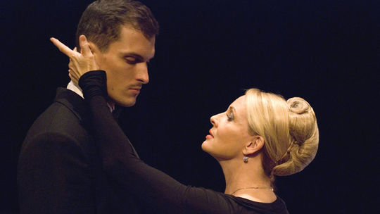 Zdena Studenková a Ján Koleník v hre Večera, 2008