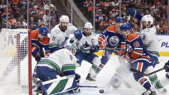 Západnú semifinálovú drámu rozhodne až siedmy zápas, Oilers dovolili Vancouveru iba 15 striel na bránku