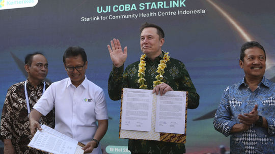 Elon Musk spustil v Indonézii satelitný internet Starlink