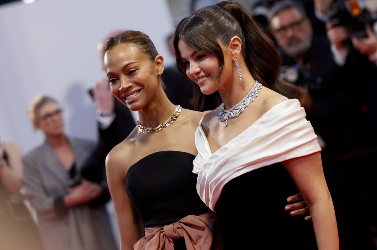 Herečky Zoe Saldana (vľavo) a Selena Gomez.