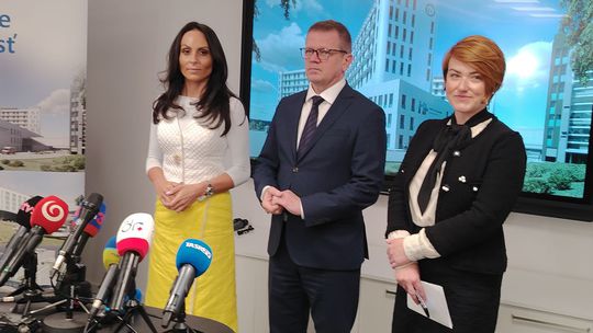 Podpis zmluvy o stavbe novej banskobystrickej...