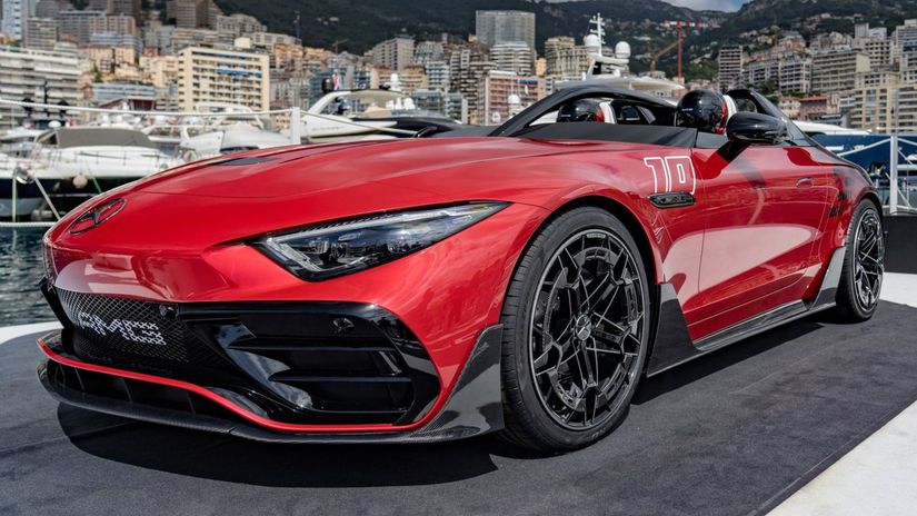 Tento puristický roadster vychádza z...